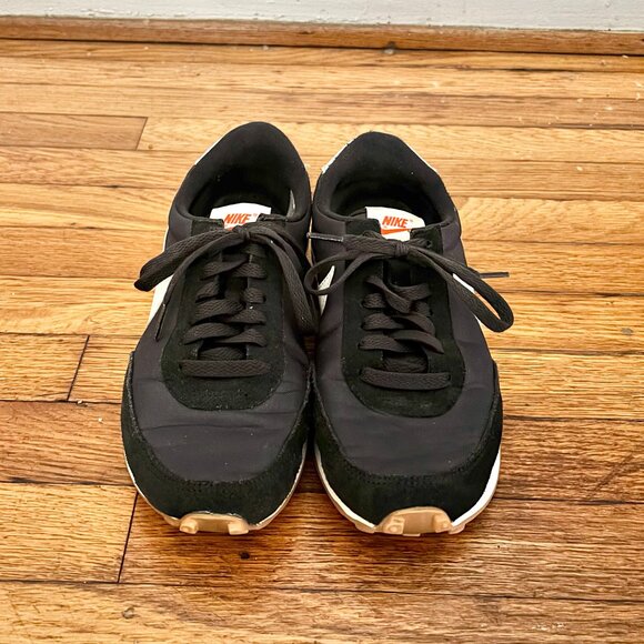 Nike CK2351-001 Daybreak Vintage Style Black White Athletic Shoes Sneakers 7 - Picture 4 of 6